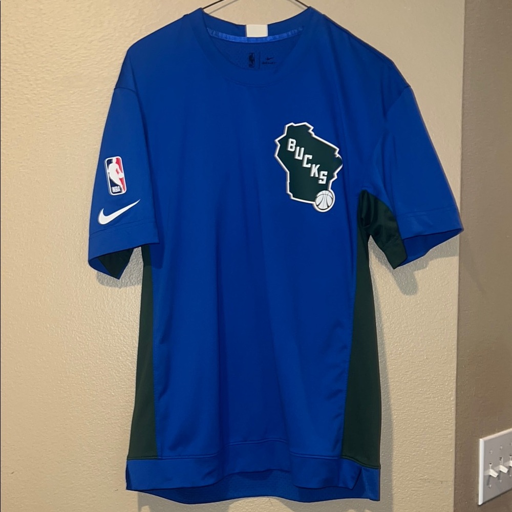 Nike NBA Milwaukee Bucks Shoot Around Jersey